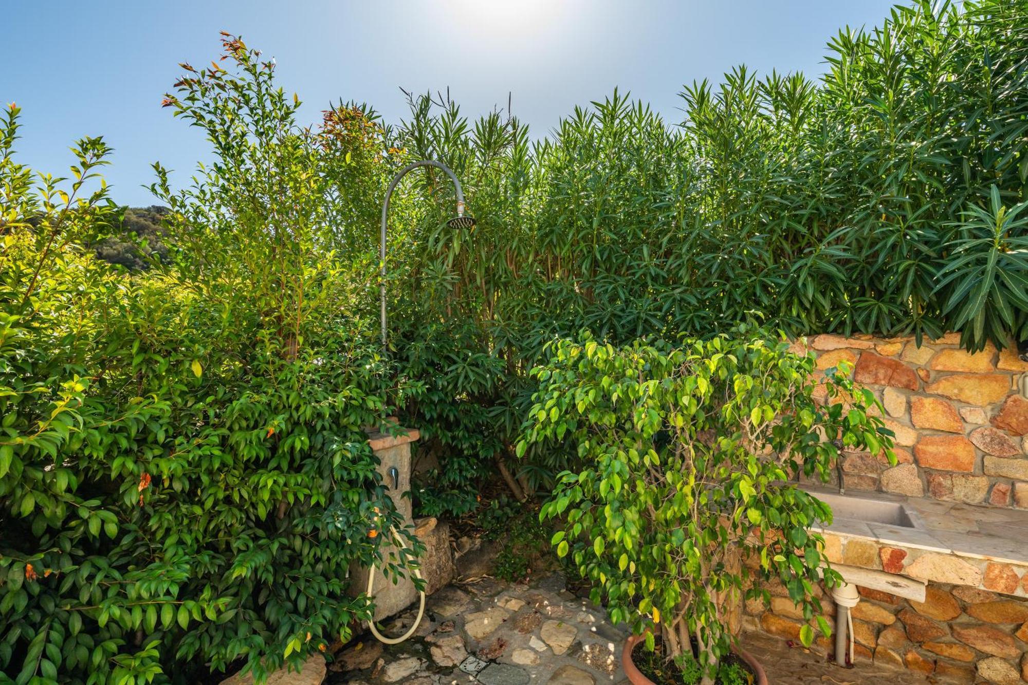 Villa Bouganville Cala Sinzias كاستياداس المظهر الخارجي الصورة