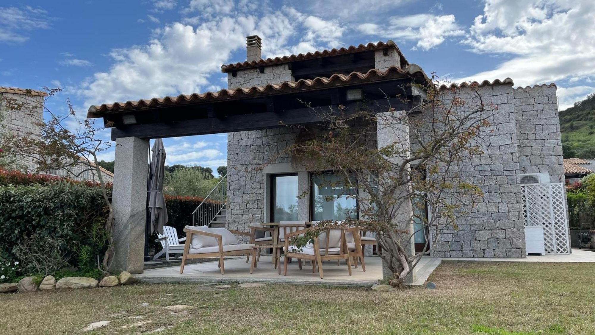 Villa Bouganville Cala Sinzias كاستياداس المظهر الخارجي الصورة