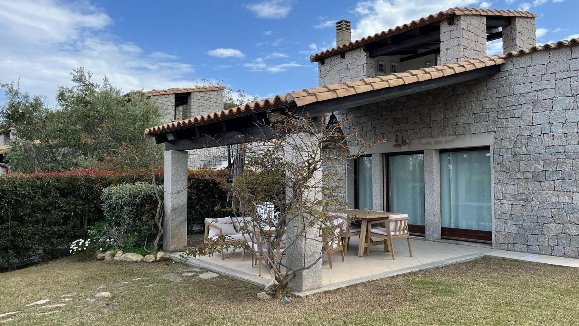 Villa Bouganville Cala Sinzias كاستياداس المظهر الخارجي الصورة